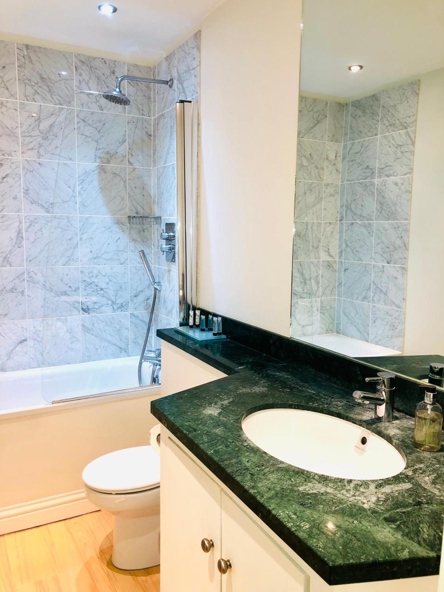 Luxury Apartment In The Heart Of Bath Exterior foto